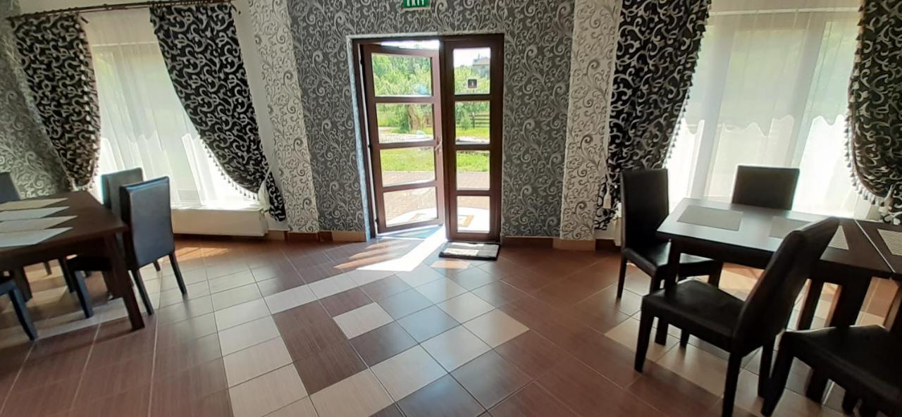 Pensiunea Tora Vatra Dornei Exteriör bild
